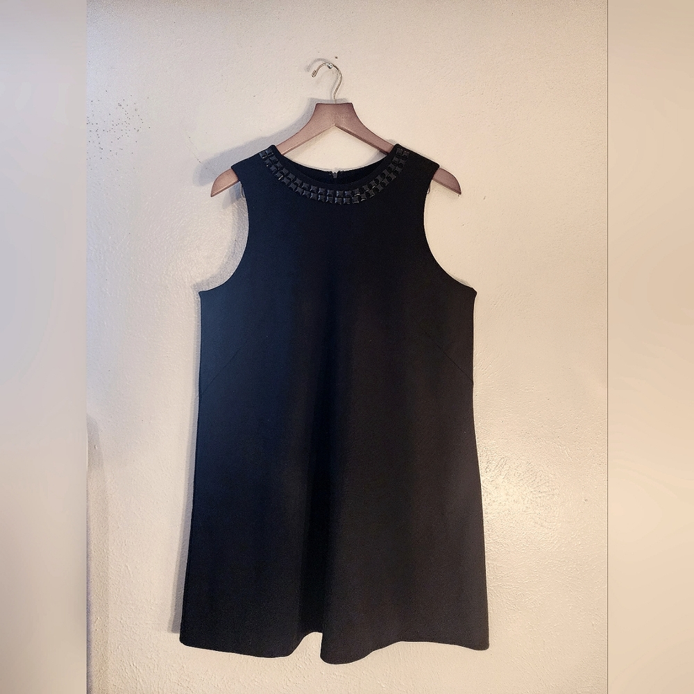 Isaac MizrahiBlack shift dress